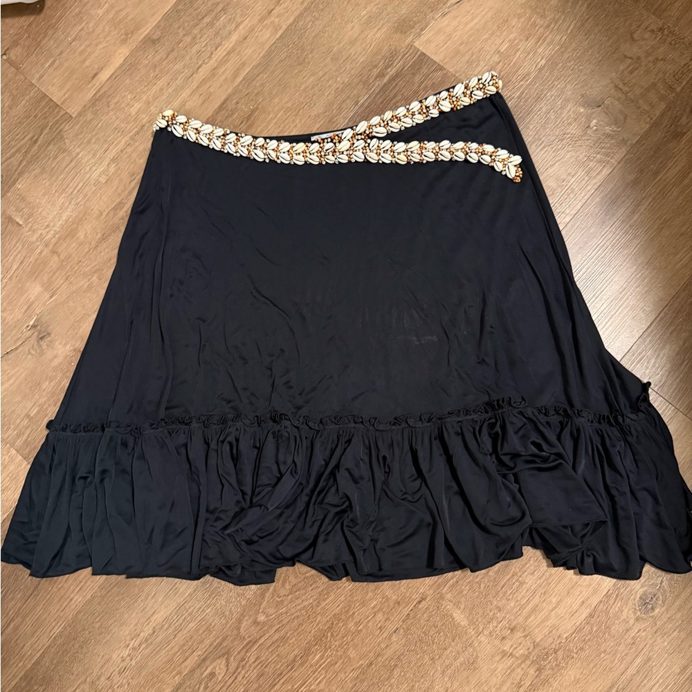 Beaded / shells knee-length skirt EUC